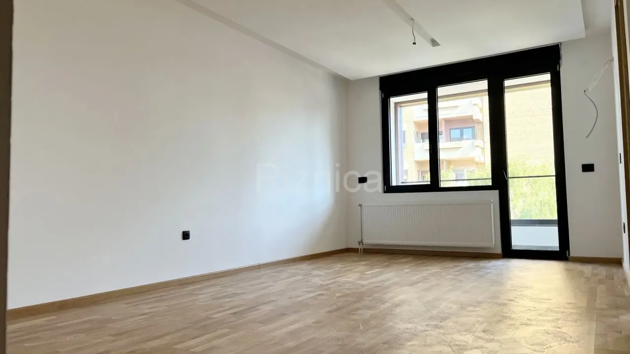 Prodaja, dvosoban stan, 79m², Čair, Sokobanja