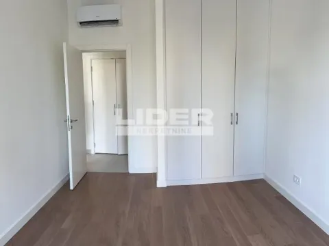 Izdavanje, dvosoban stan, 74m², Savski Venac, Beograd - image 5