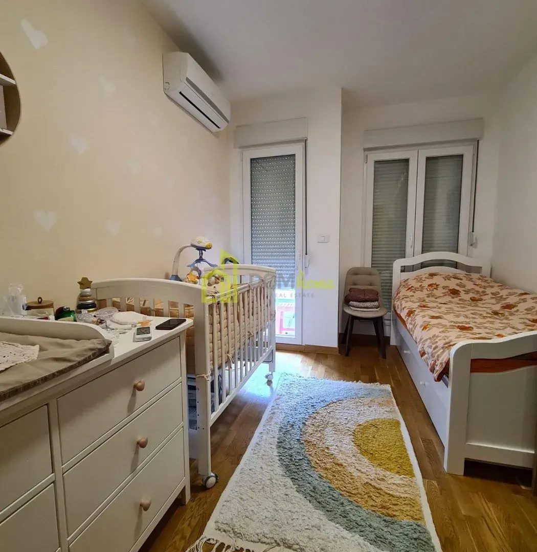 Izdavanje, dvosoban stan, 64m², City Kvart, Podgorica