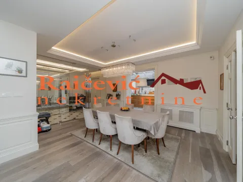 Izdavanje, trosoban stan, 150m², Stari Grad, Beograd - image 9