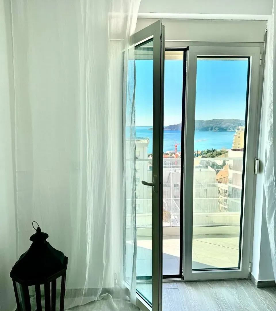 Sale, two bedroom apartment, 74m², Bečići, Budva