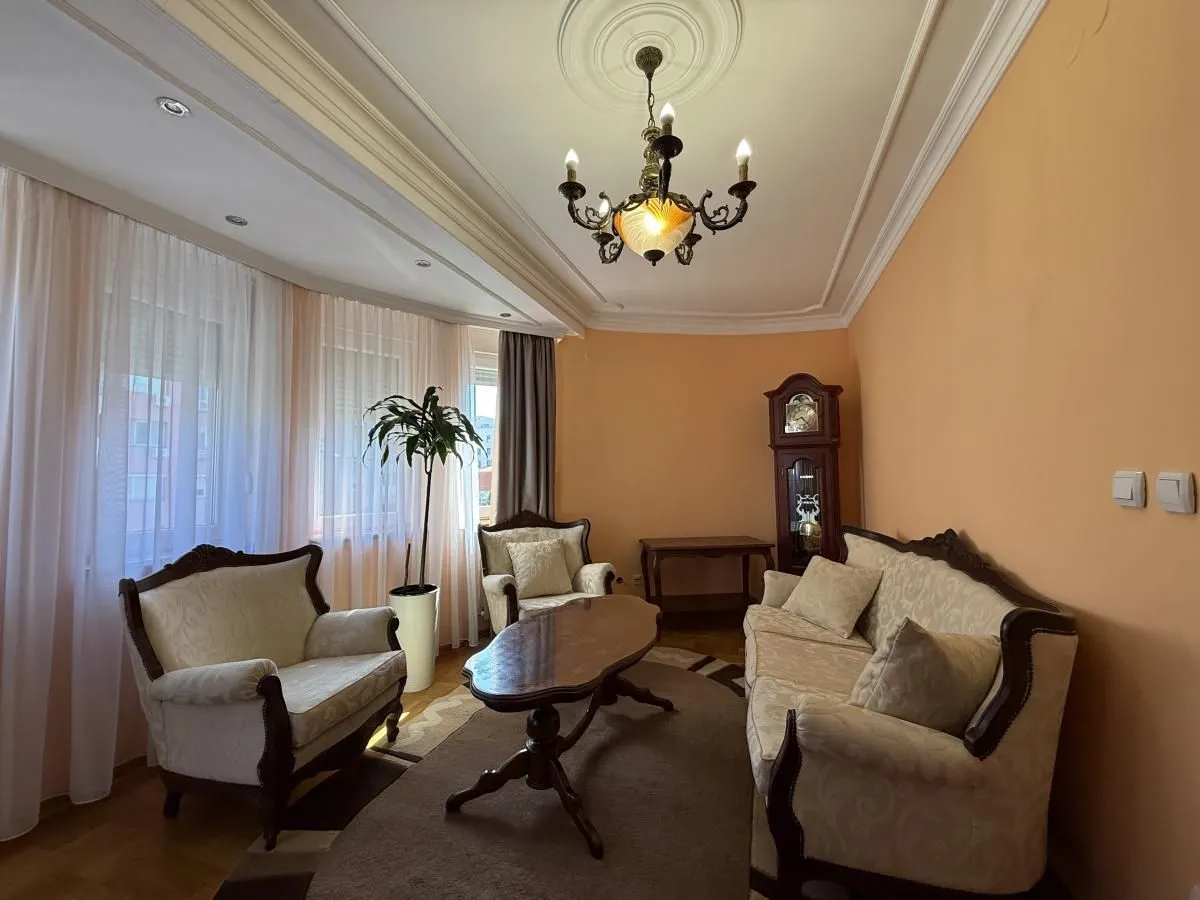 Izdavanje, četvorosoban stan, 75m², Vukov Spomenik, Zvezdara Sve Podlokacije