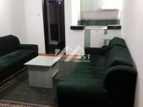 Izdavanje, stan, 25m², Centar, Novi Sad