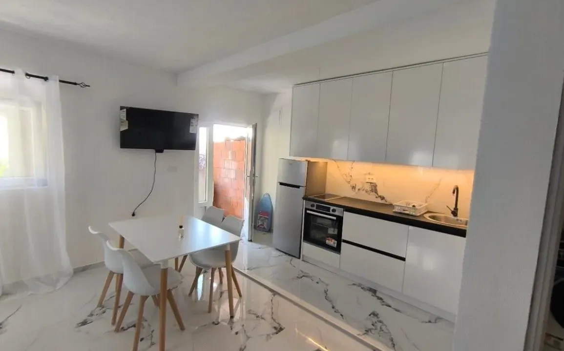 Rent, house, 35m², Lazi, Budva