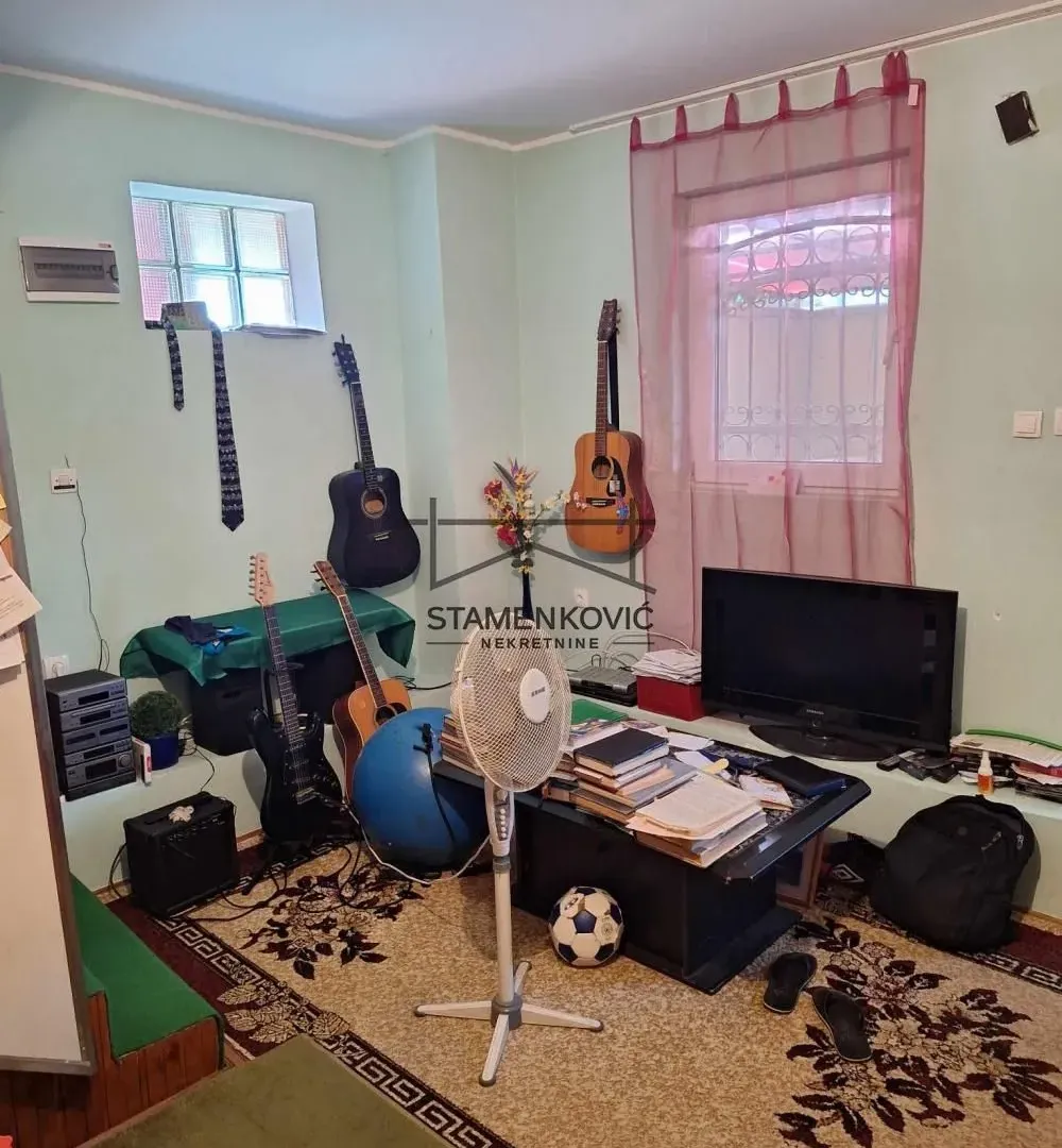 Prodaja, kuća, 70m², Petrovaradin, Novi Sad