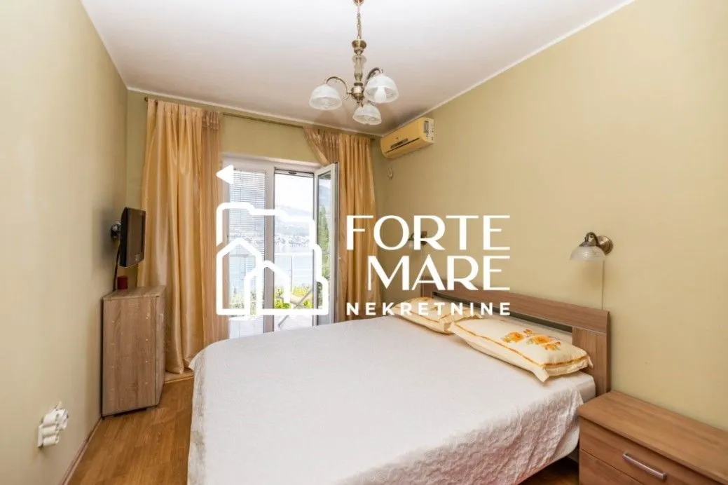 Prodaja, stan, 78m², Njivice, Herceg Novi