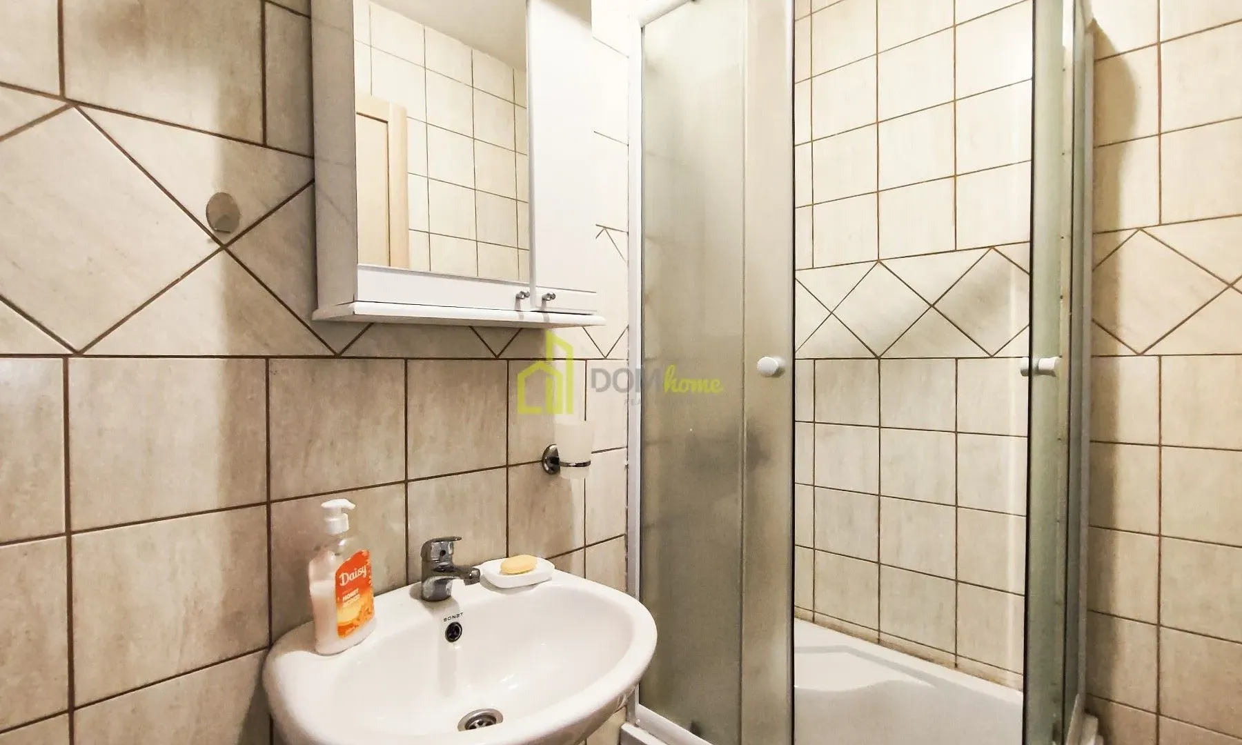 Izdavanje, jednosoban stan, 41m², Stari Aerodrom, Podgorica