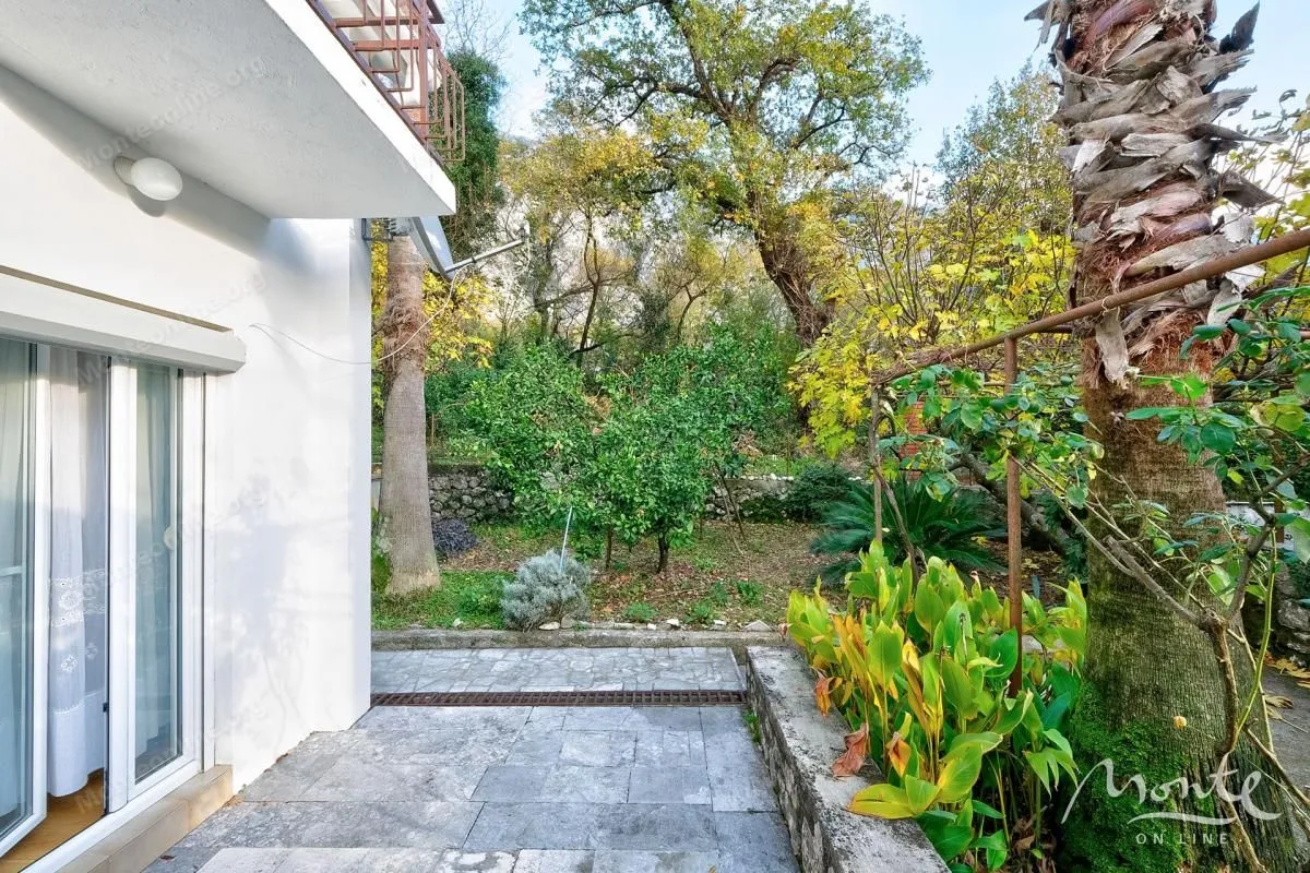 Prodaja, kuća, 67m², Orahovac, Kotor