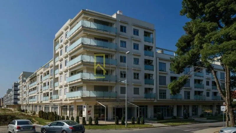 Sale, office space, 185m², Tološi, Podgorica