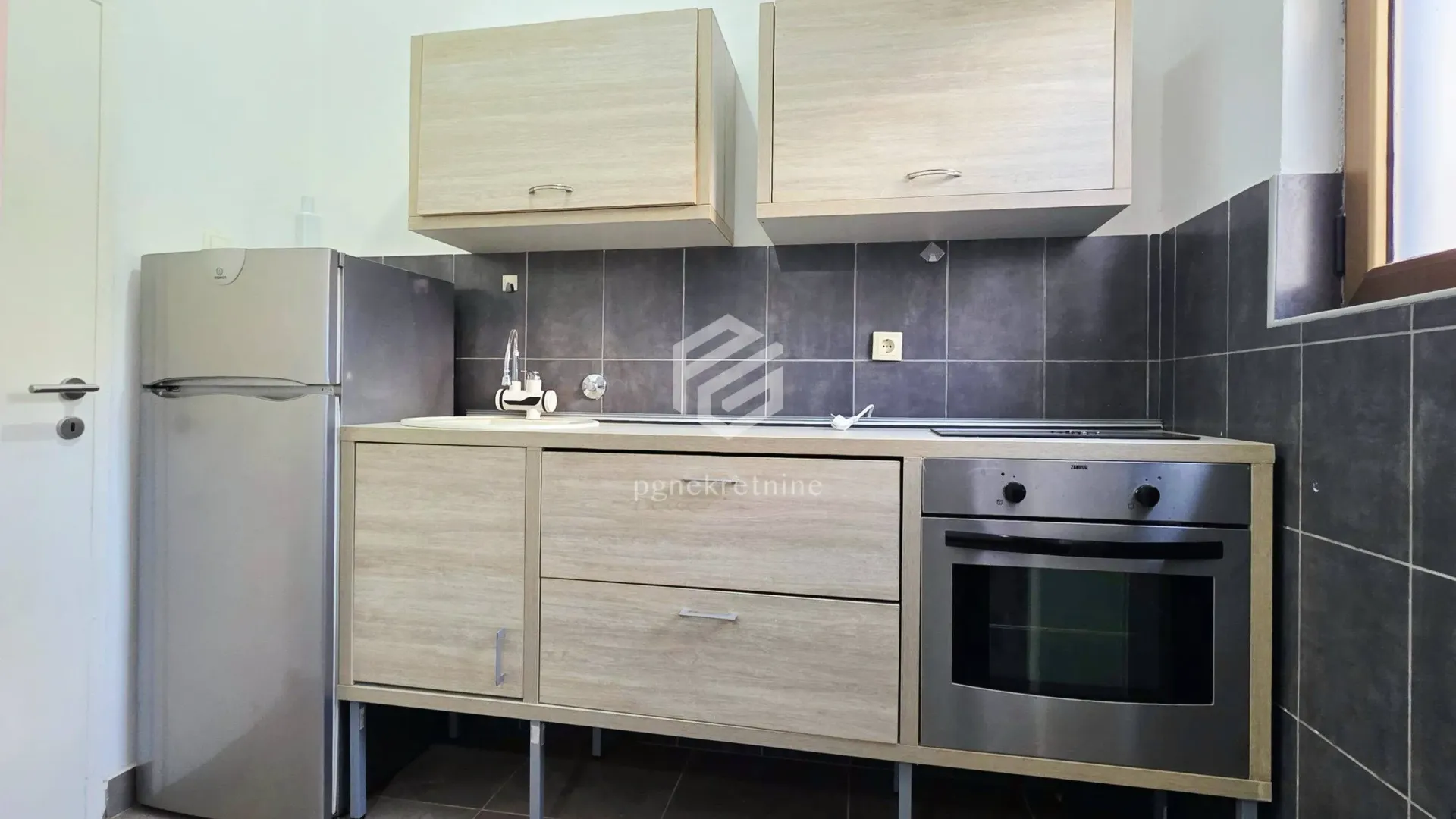 Rent, one bedroom apartment, 35m², Momišići, Podgorica