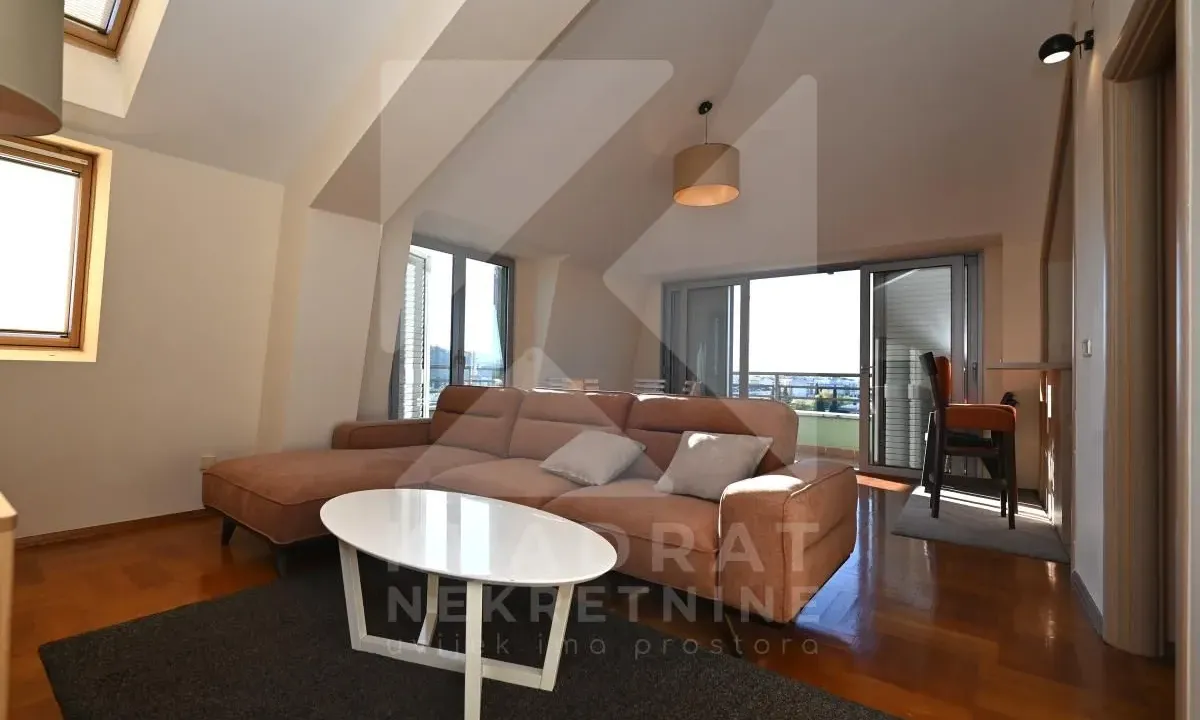 Rent, two bedroom apartment, 80m², 1 maj, Podgorica