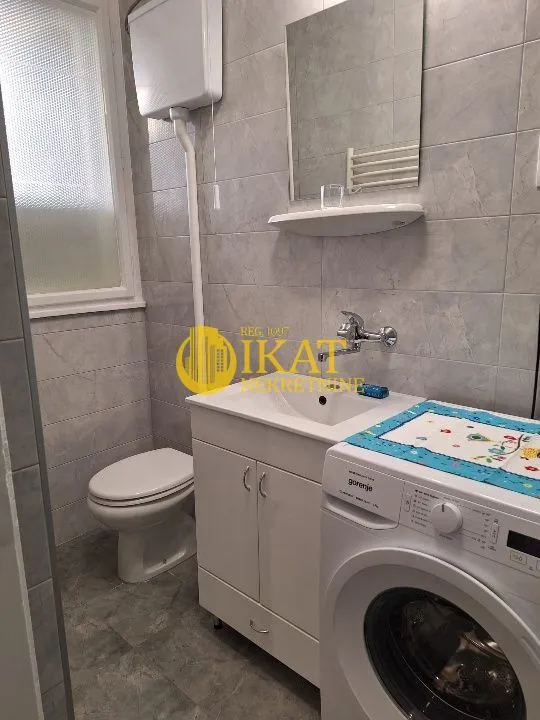 Rent, two bedroom apartment, 60m², Cvetni Trg, Vračar Sve Podlokacije