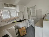 Prodaja, kuća, 117m², Zemun Kalvarija, Zemun Sve Podlokacije - image 12