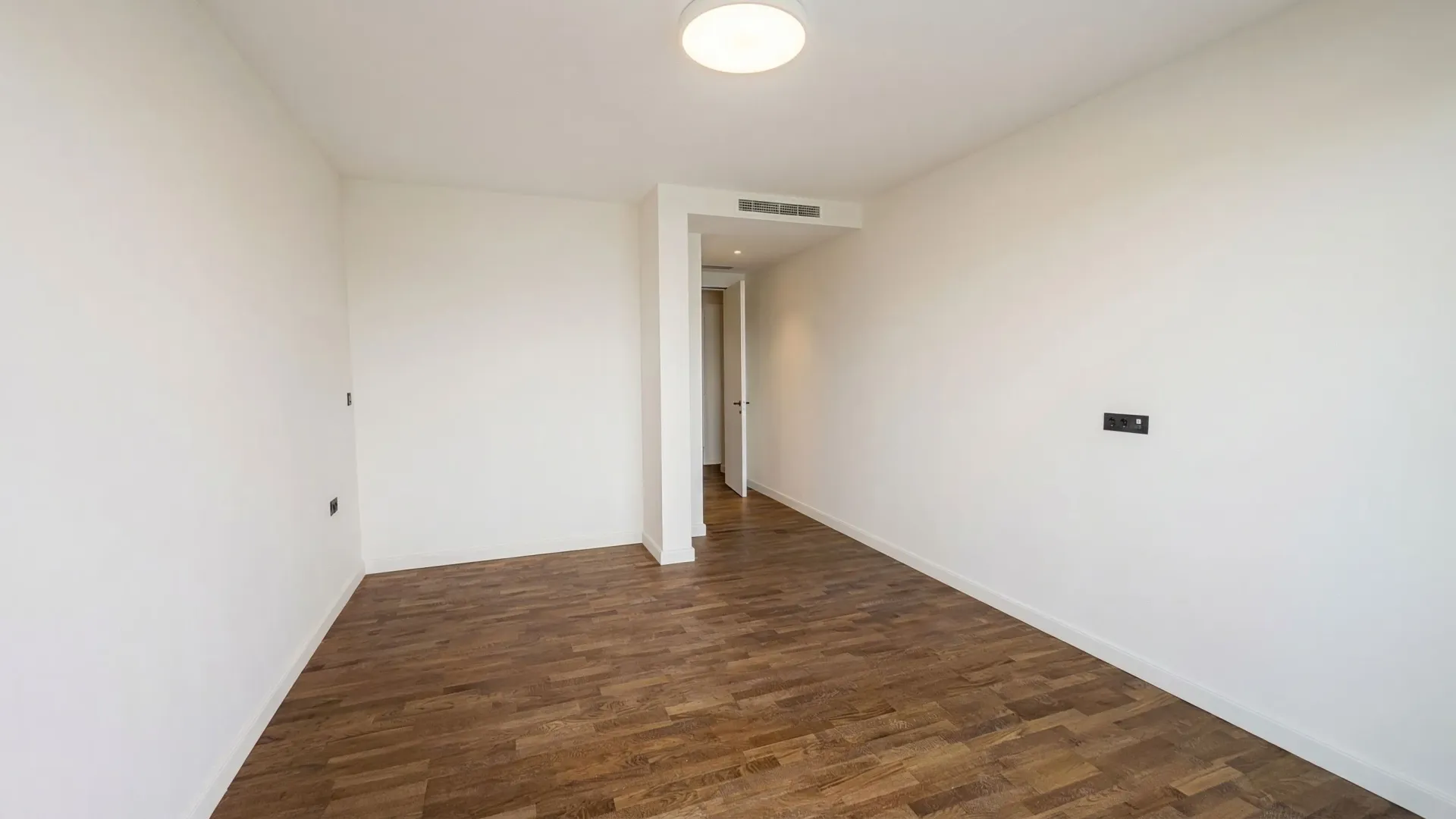 Prodaja, dvosoban stan, 183m², Krašići, Tivat