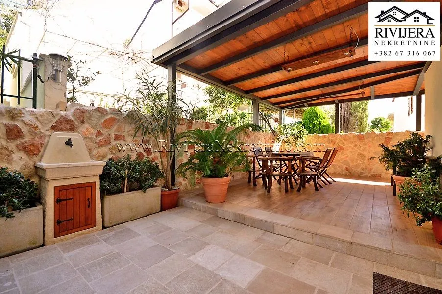 Prodaja, dvosoban stan, 138m², Savina, Herceg Novi