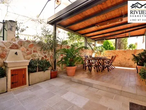 Sale, two bedroom apartment, 138m², Savina, Herceg Novi - image 18