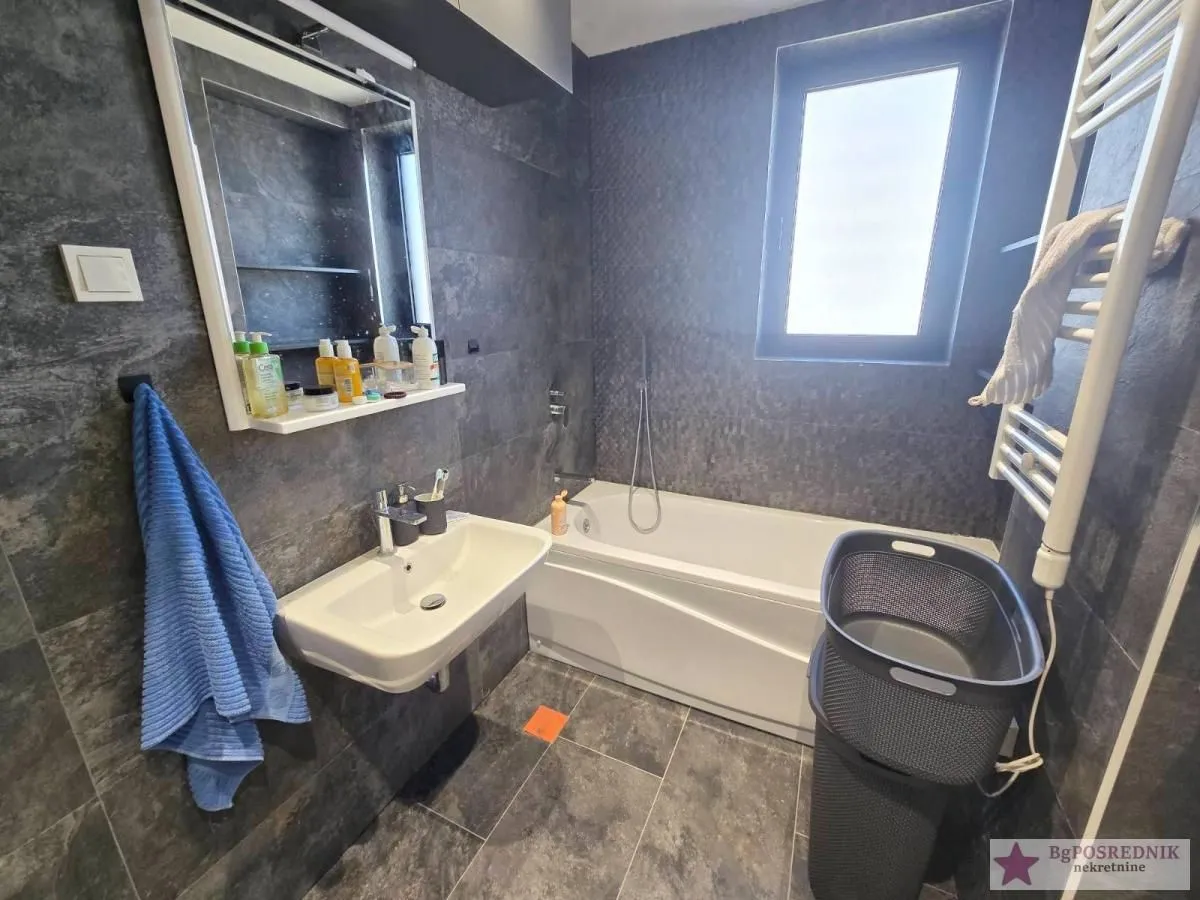 Prodaja, trosoban stan, 99m², Novi Beograd Sve Podlokacije, Beograd