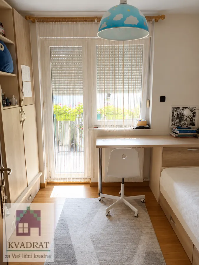 Prodaja, četvorosoban stan, 115m², Grbavica, Novi Sad Sve Podlokacije