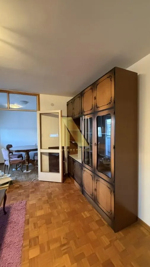 Izdavanje, dvosoban stan, 61m², Liman 2, Novi Sad Sve Podlokacije