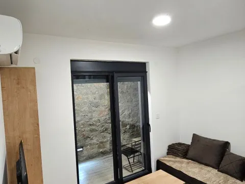 Rent, one bedroom apartment, 37m², Gorica C, Podgorica - image 3