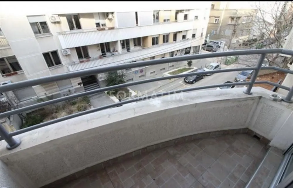 Rent, two bedroom apartment, 45m², Crveni Krst, Beograd