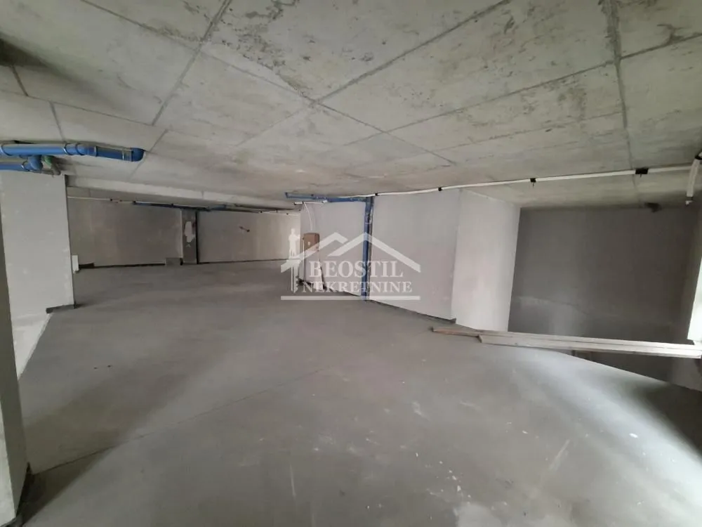 Sale, office space, 372m², Banovo Brdo, Beograd