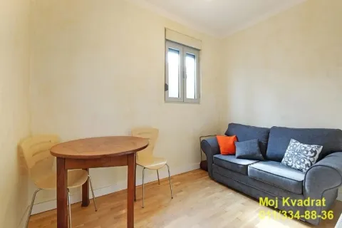 Izdavanje, četvorosoban stan, 77m², Dušanovac, Voždovac Sve Podlokacije - image 11
