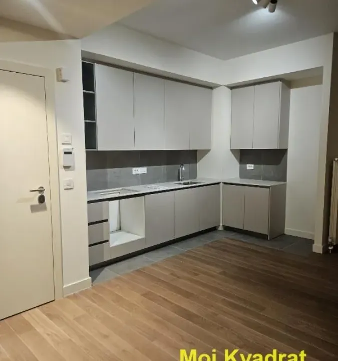 Prodaja, trosoban stan, 93m², Savski Venac, Beograd