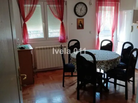 Prodaja, dvosoban stan, 50m², Brace Jerković, Voždovac Sve Podlokacije