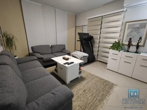 Sale, two bedroom apartment, 53m², Strelište, Jagodina