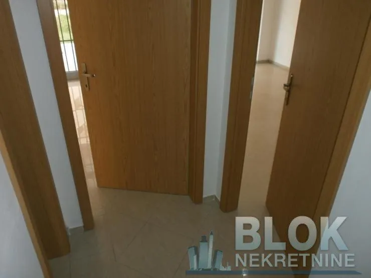 Rent, office space, 85m², Stari Aerodrom, Podgorica
