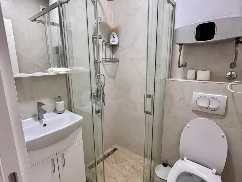 Prodaja, garsonjera, 21m², Bečići, Budva - image 9