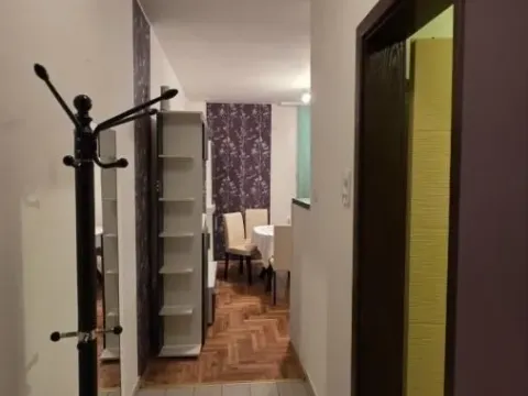 Izdavanje, garsonjera, 22m², Bulevar patrijarha Pavla, Novi Sad Sve Podlokacije - image 7