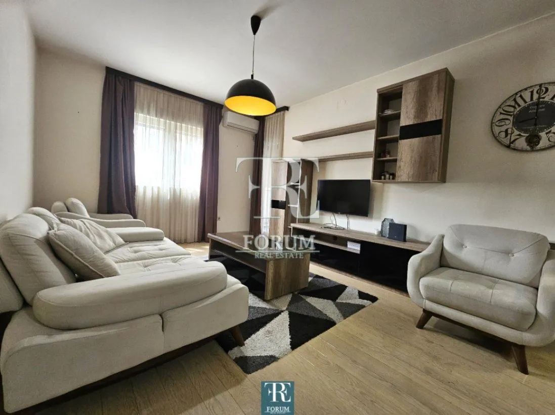 Izdavanje, jednosoban stan, 50m², City Kvart, Podgorica