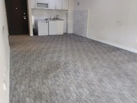 Izdavanje, trosoban stan, 80m², Kod Capital Plaze, Podgorica - image 7