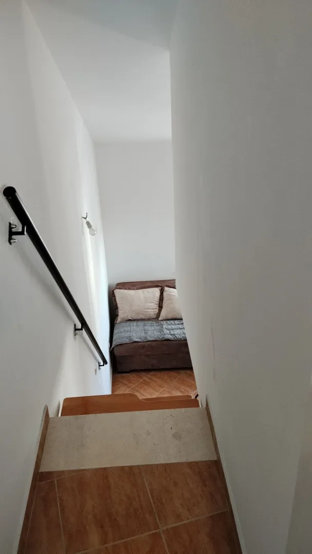 Rent, two bedroom apartment, 70m², Sutomore, Bar