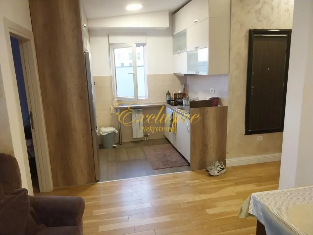 Prodaja, trosoban stan, 67m², Lekino Brdo, Voždovac Sve Podlokacije