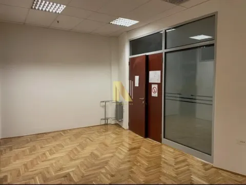 Rent, office space, 126m², Sajmište, Novi Sad - image 4