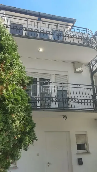 Rent, house, 310m², Savski Venac, Beograd