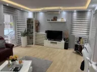 Izdavanje, četvorosoban stan, 100m², Vračar Sve Podlokacije, Beograd - image 1