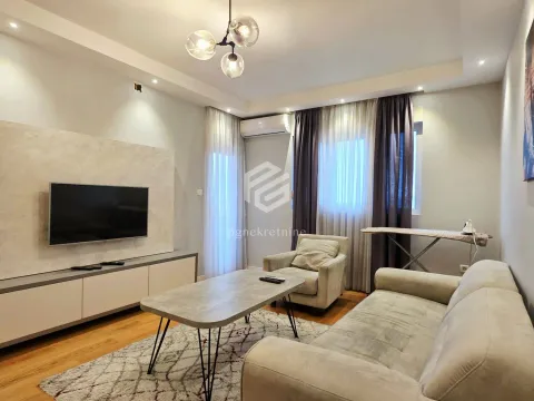 Prodaja, jednosoban stan, 50m², Central Point, Podgorica - image 2