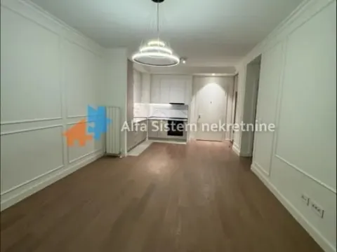 Izdavanje, trosoban stan, 72m², Savski Venac, Beograd - image 9