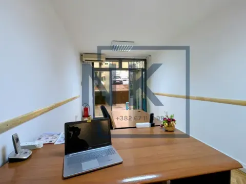 Rent, office space, 20m², Blok 5, Podgorica - image 2