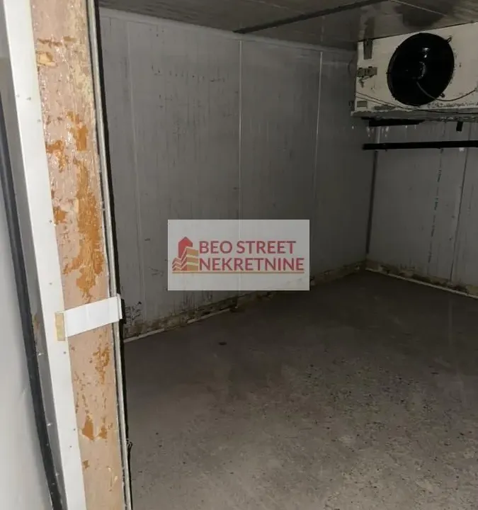 Rent, office space, 160m², Surčin, Beograd