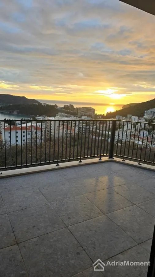 Sale, one bedroom apartment, 68m², Bečići, Budva