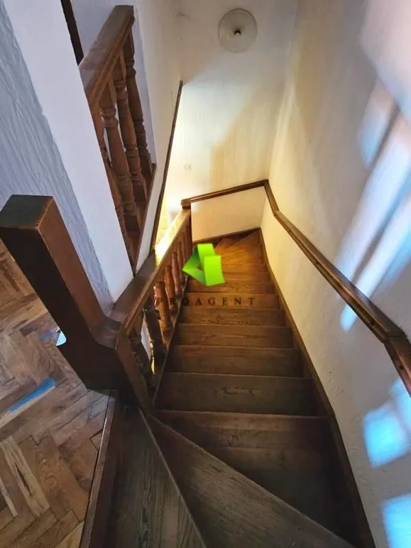Izdavanje, četvorosoban stan, 180m², Apelovac, Niš