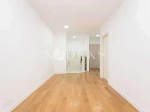 Izdavanje, jednosoban stan, 40m², Central Point, Podgorica - image 2