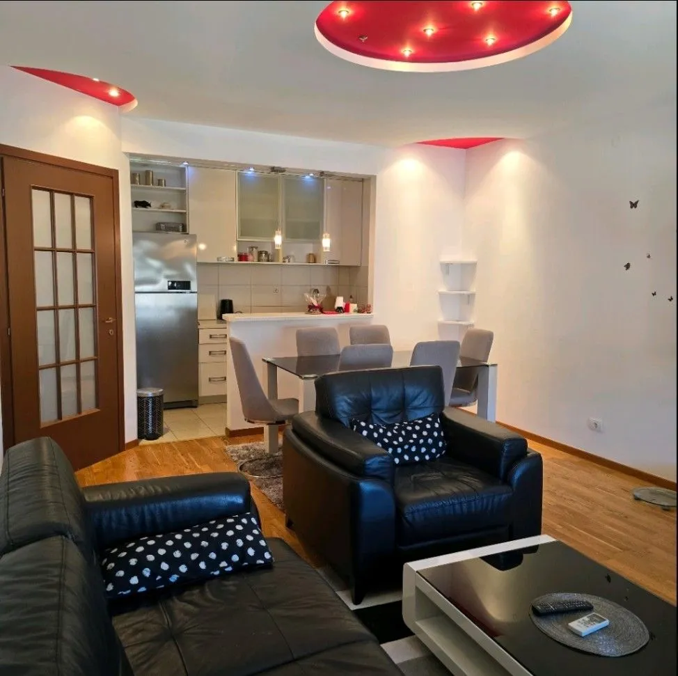 Izdavanje, jednosoban stan, 53m², City Kvart, Podgorica