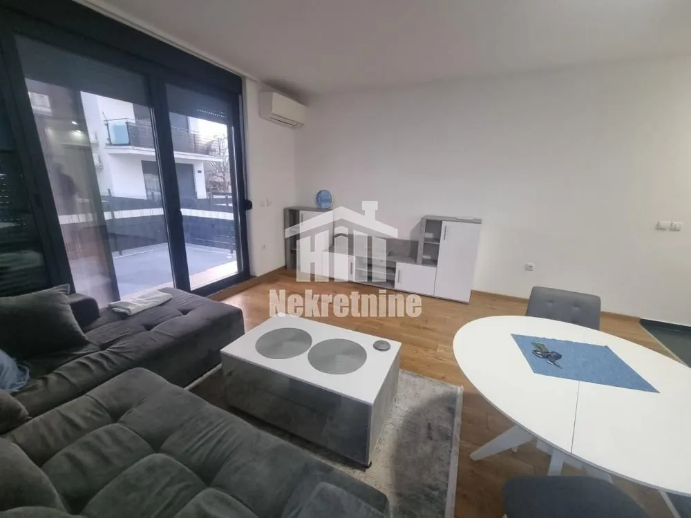 Sale, three bedroom apartment, 61m², Zemun Sve Podlokacije, Beograd