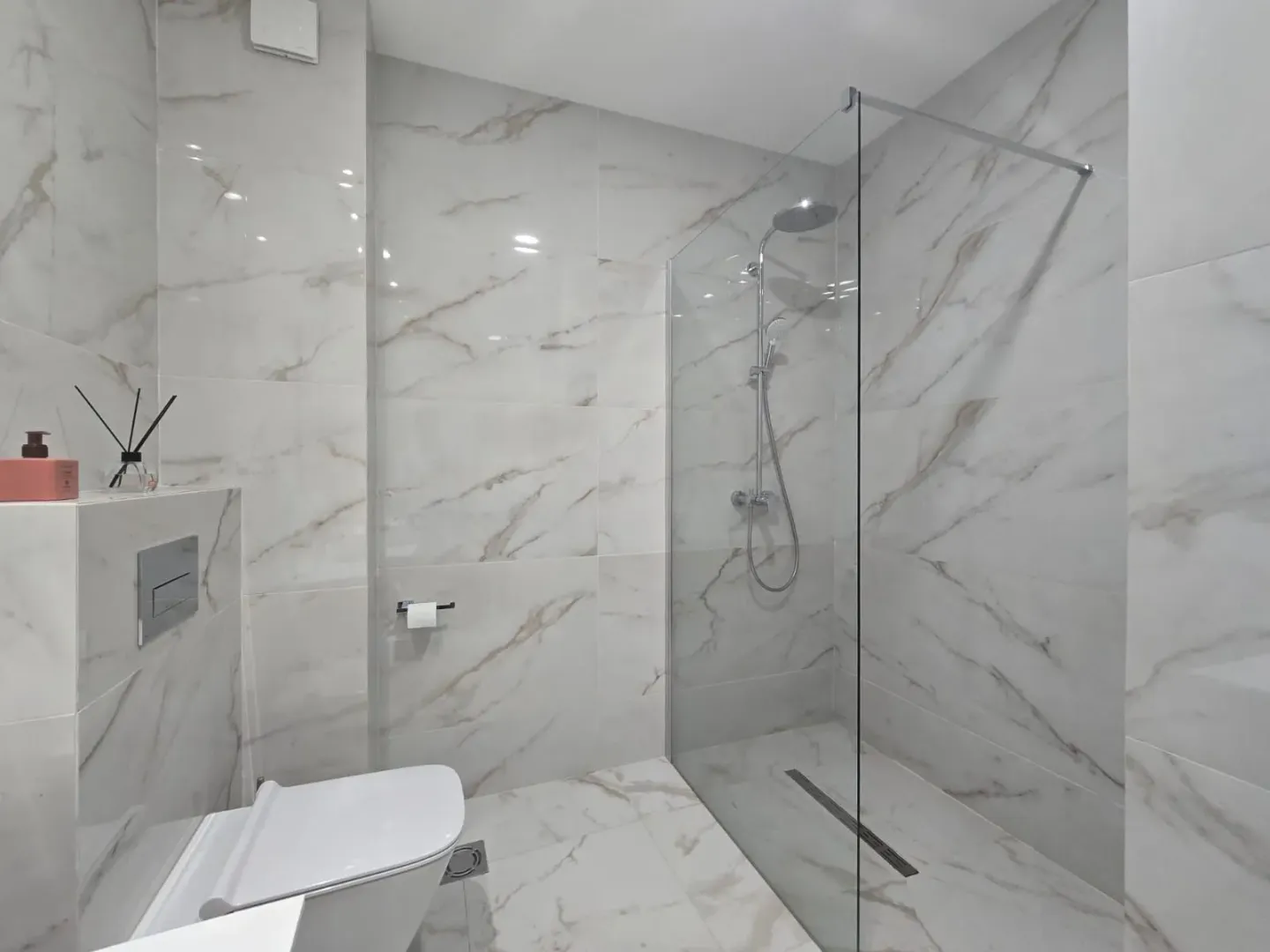 Izdavanje, dvosoban stan, 79m², Kruševac, Podgorica